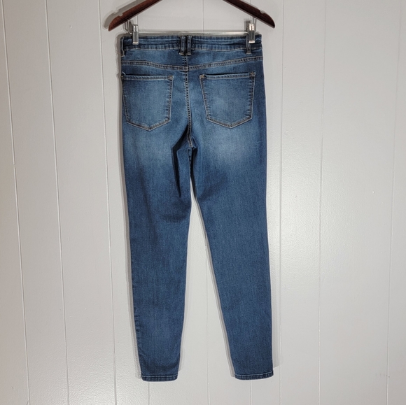 4/$20 Jolt Midrise Distressed Skinny Stretch Jeans Size 7 - Picture 2 of 6